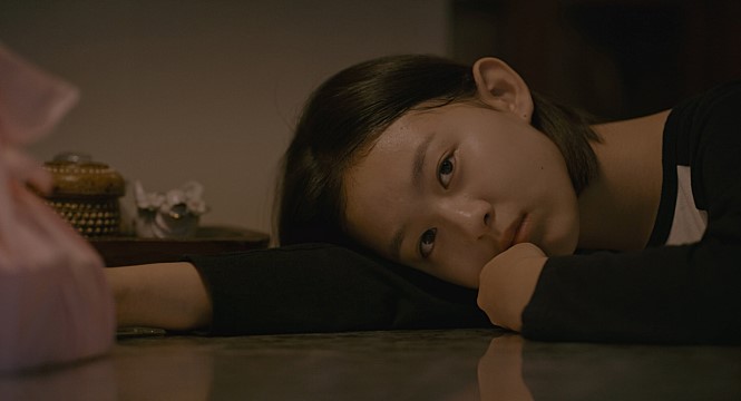  영화 벌새 후기, 혹을 떼어내고 손가락을 움직이는 마음으로