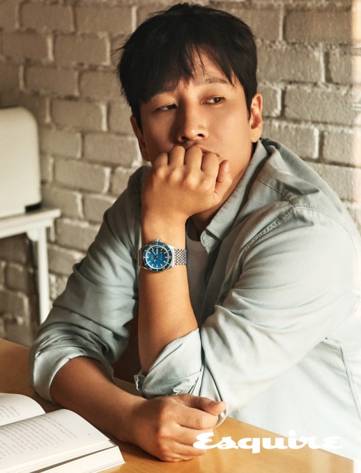  이선균 화보 속 미도 시계! 남자 명품 시계 브랜드 추천해요 :D