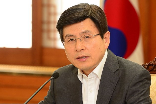 "삭발식서 머리 빡빡 밀어버린 황교안, '가발' 아니고 '머리 심은 것'이었다"
