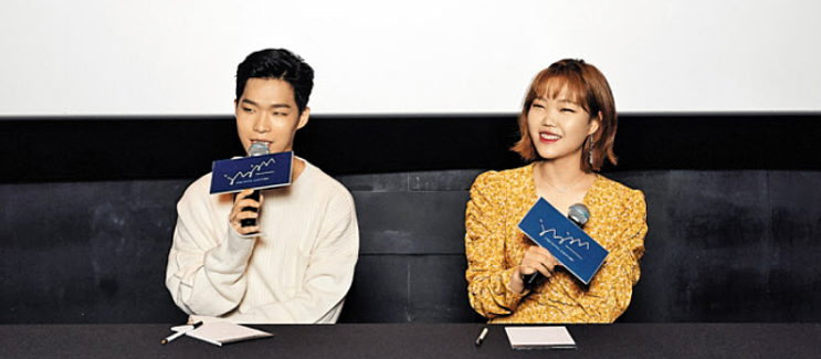  "해병대에서 뱃멀미하면서도 곡 썼죠"
