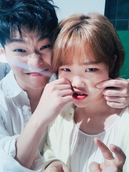 악동뮤지션, 신보 1위 기쁨 전해 "우리는 오열 중 악동뮤지션, 신보 1위 기쁨 전해 "우리는 오열 중