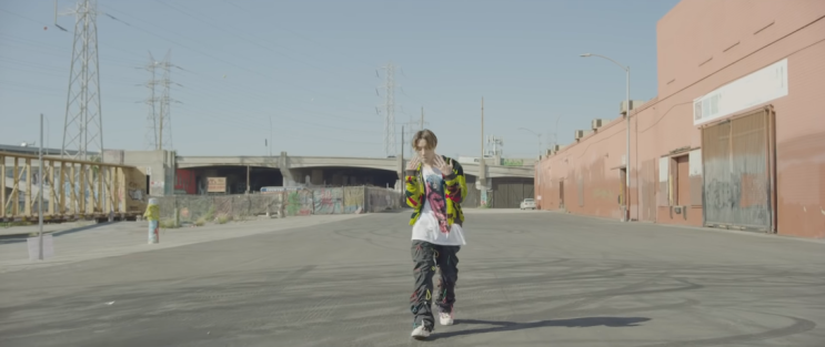 [방탄소년단] BTS J-hope 'Chicken Noodle Soup (feat. Becky G)' MV