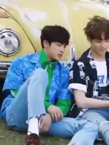  [방탄소년단 진, 정국 / Jin, Jungkook] 맏형과 막내가 뒤바뀐 것 아닌가요