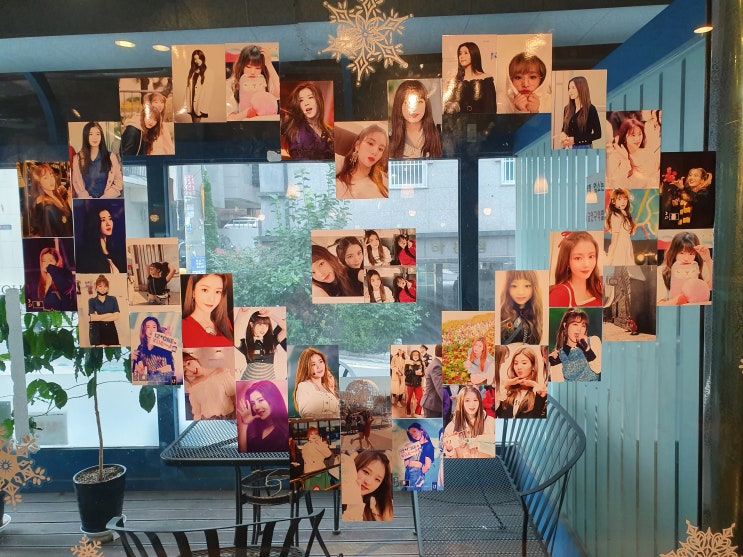  아이즈원 카페투어 권은비, 최예나, 조유리 다녀왔어요! (+삼성역 전광판)