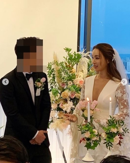  [단독]배윤정, 이혼 아픔 끝 오늘 연하남과 결혼황보·채리나 총출동축하ing