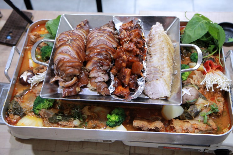  생생정보 택시맛객 방영  부산서면맛집 수호족발감자탕