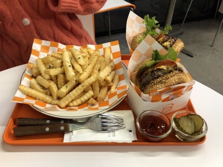  연신내 수제버거 맛집 - 코스믹버거랩