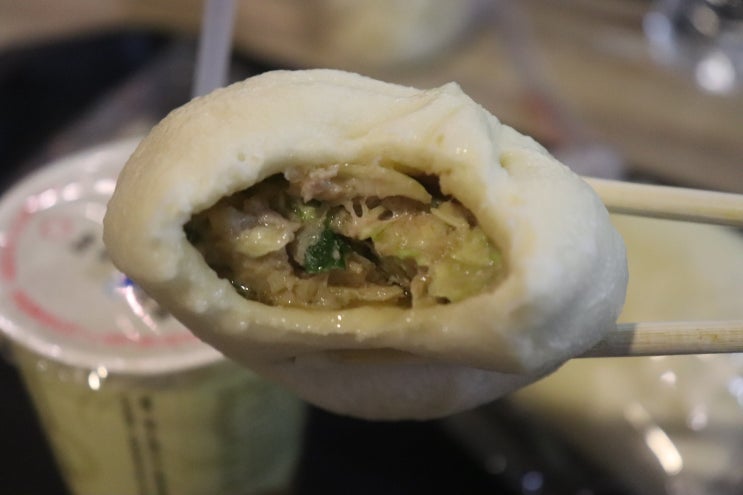  대만 짠내투어 가오슝 맛집 흥륭거 興隆居 #탕바오 #꺼바오 #샤오빙