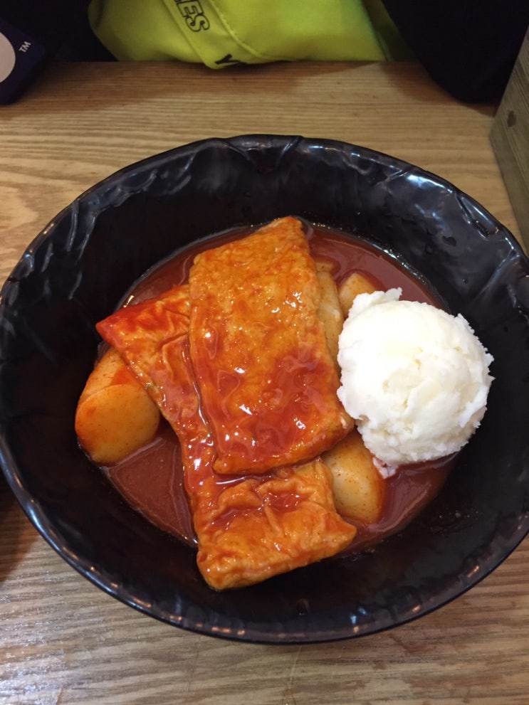  강남떡볶이맛집 / 분식맛집 / 강남역 / 신논현역  / 수요미식회 /수제 떡볶이 : 덕자네 방앗간