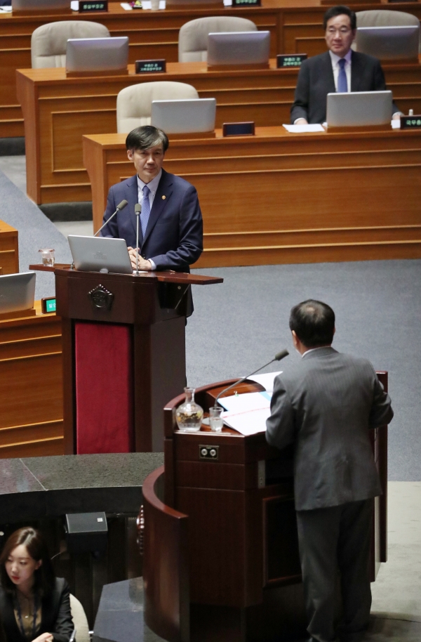 검찰자한당내통 민주당 "검찰-야당 유착…비선라인 존재" - 포커스데일리 검찰자한당내통 민주당 "검찰-야당 유착…비선라인 존재" - 포커스데일리