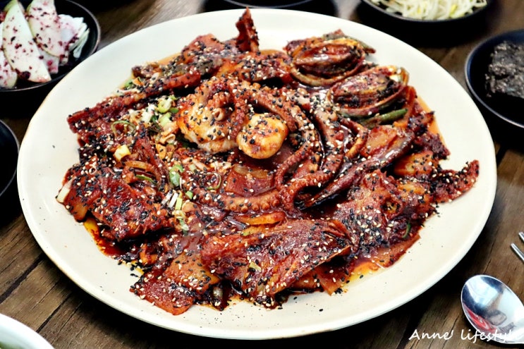  파주 출판단지 해물탕 맛집 전라도무지개밥상~