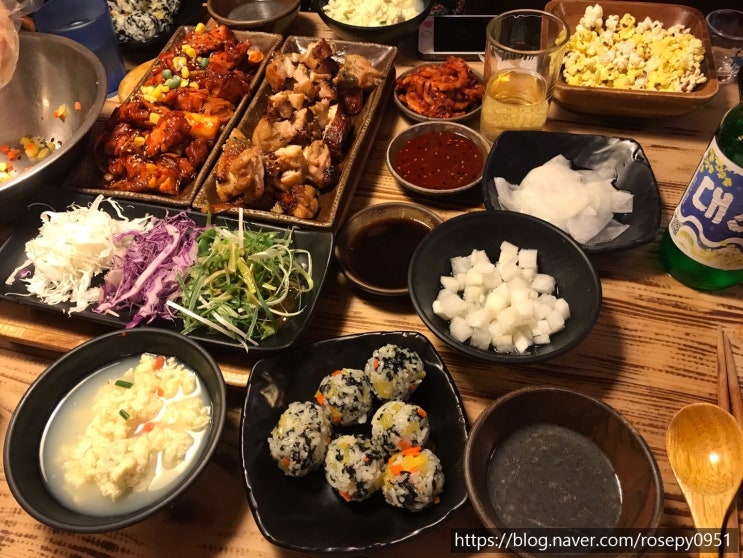  [소소한 일상의 한 조각] 맛있는 디저트 먹고, 든든한 밥 한 끼하고, 간단하게 술 한 잔한 그런 날! :D (feat. 타르트, 롤, 쌈싸먹는 닭집, 육회)