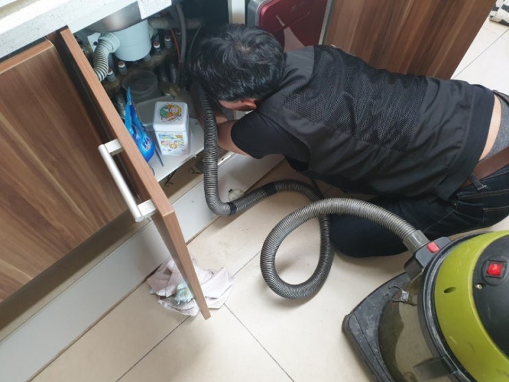  평택 하수구막힘 씽크대뚫는방법 배수통 교체까지 한 번에 올인원케어 평택 총각네 홈케어