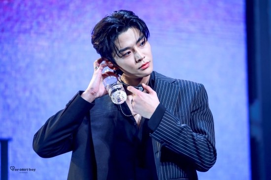  [SF9/로운]SF9 로운 고화질 사진 
