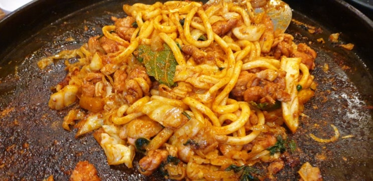  월남쌈으로 먹는 춘천닭갈비 애막골 비와별 닭갈비