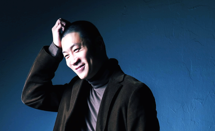  진선규 박보경 부부와 고향 늦깎이 다작왕