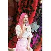 설리, SNS 방송서 가슴 노출..네티즌 갑론을박 설리, SNS 방송서 가슴 노출..네티즌 갑론을박