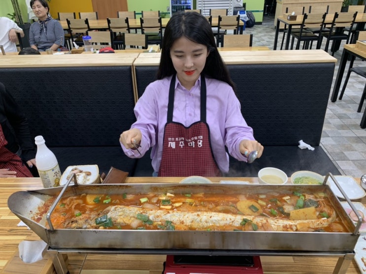 <제주도 맛집: 미운우리새끼 출연한 1m 길이 제주마당 갈치>