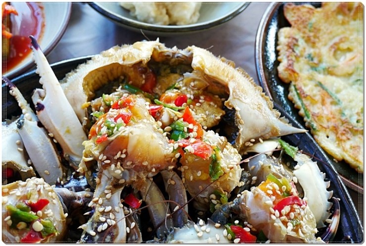  간장게장은 안면도간장게장맛집 수미정에서 꼭 드세요.