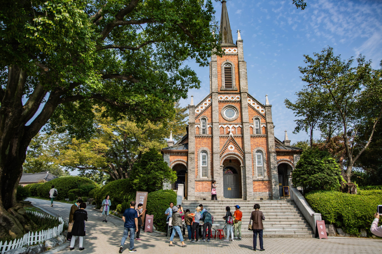  초가을에 들러본 아산 공세리성당 