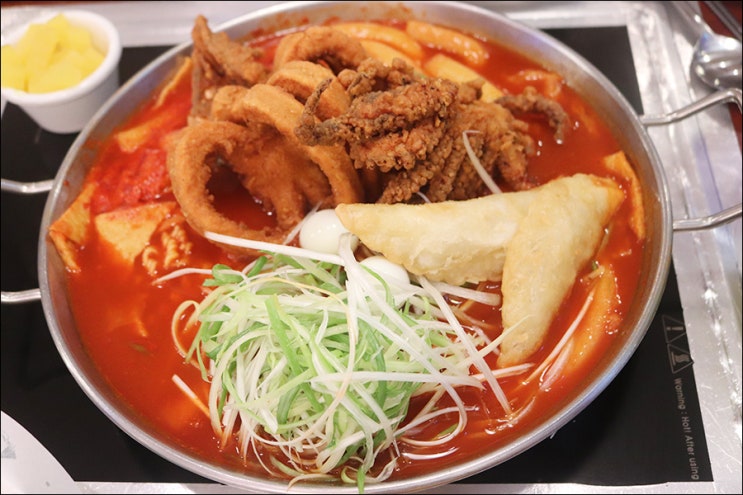  청년다방 롯데월드점에서 통큰오짱세트 먹고왔어요