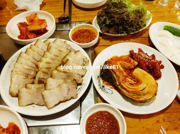  한남동보쌈[용가마 순대와 장어]