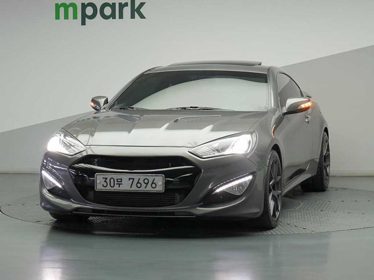 현대 더뉴제네시스쿠페 200 / 2012년식 / 128,874km / 오토 / 가솔린 / 733081161 현대 더뉴제네시스쿠페 200 / 2012년식 / 128,874km / 오토 / 가솔린 / 733081161