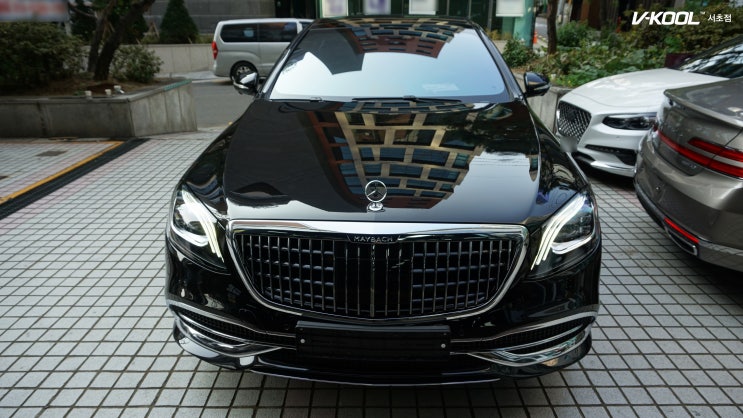  벤츠 마이바흐 S650 초호화 세단과 브이쿨