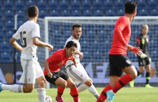  한국 축구 현재와 미래 손흥민·이강인 평양 간다…벤투호 승선