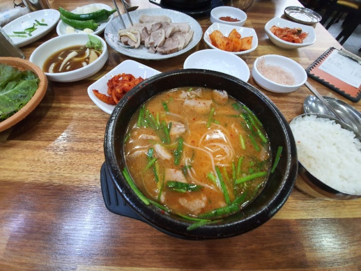 부산 맛집,수요미식회 돼지국밥- 수영돼지국밥