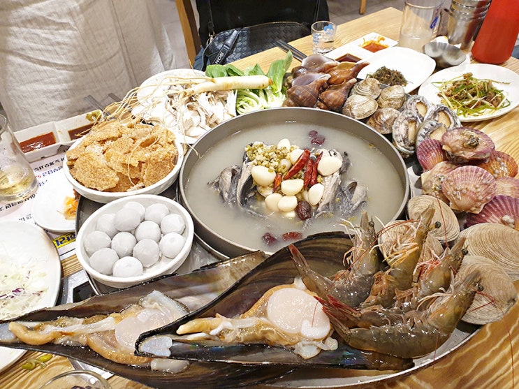  창원 상남동 조개꽃천지에서 해신탕으로 몸보신!