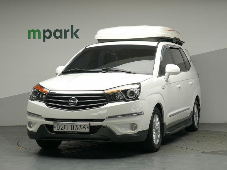  쌍용 코란도투리스모 아웃도어 에디션 2WD / 2016년식 / 49,999km / 오토 / 디젤 / 688141561