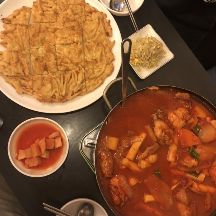  강남역 맛집 추천 ::  떡도리탕 + 감자전