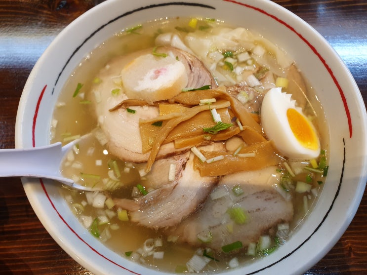  하코다테 맛집 - 麺厨房あじさい(아지사이)