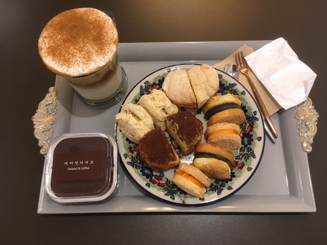  노원 창동 카페 디아망디저트에서 세상 맛있는 디저트 다쿠아즈 먹었어요