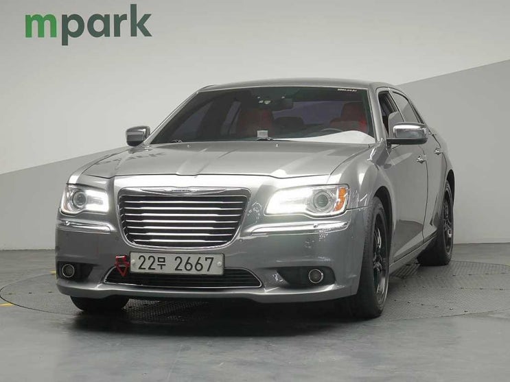 크라이슬러 더뉴300C 3.0 디젤 / 2012년식 / 105,041km / 오토 / 디젤 / 693851909