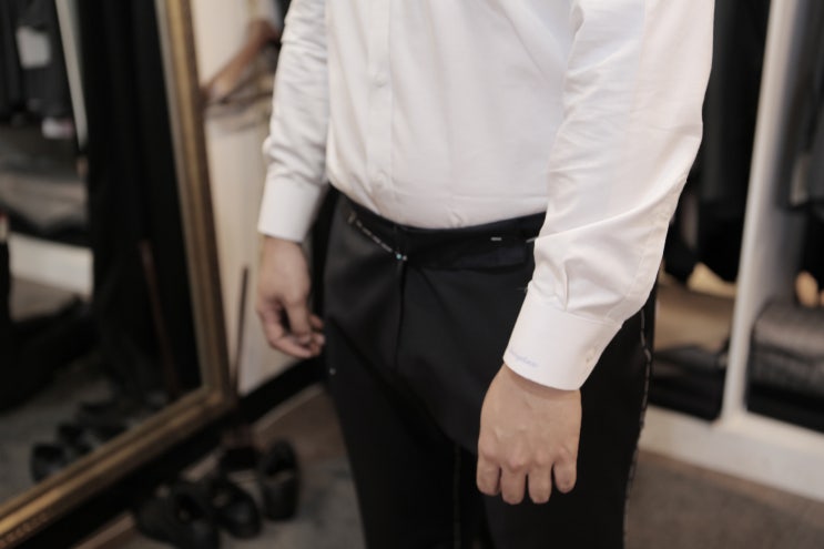  한 순간 멋짐을 위한 비스포크 예복 초가봉