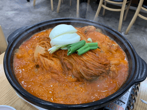  오창 호수공원맛집 명촌뚝배기 하트맛