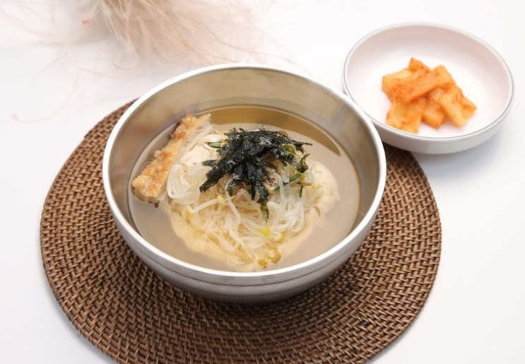  생활의 달인 사천 잔치국수 춘천 닭강정 옥천 찐빵 꽈배기 달인 들의 노력과 정성