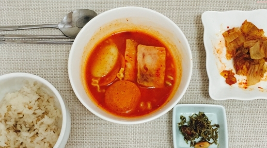 부대찌개 레시피/만드는법,맛있는 저녁메뉴 - 부대찌개