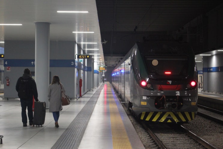  이탈리아 밀라노 Milano - 밀라노 시내와 밀라노 말펜사 국제공항(MXP)을 연결하는 공항철도. 말펜사 익스프레스 Malpensa Express #2