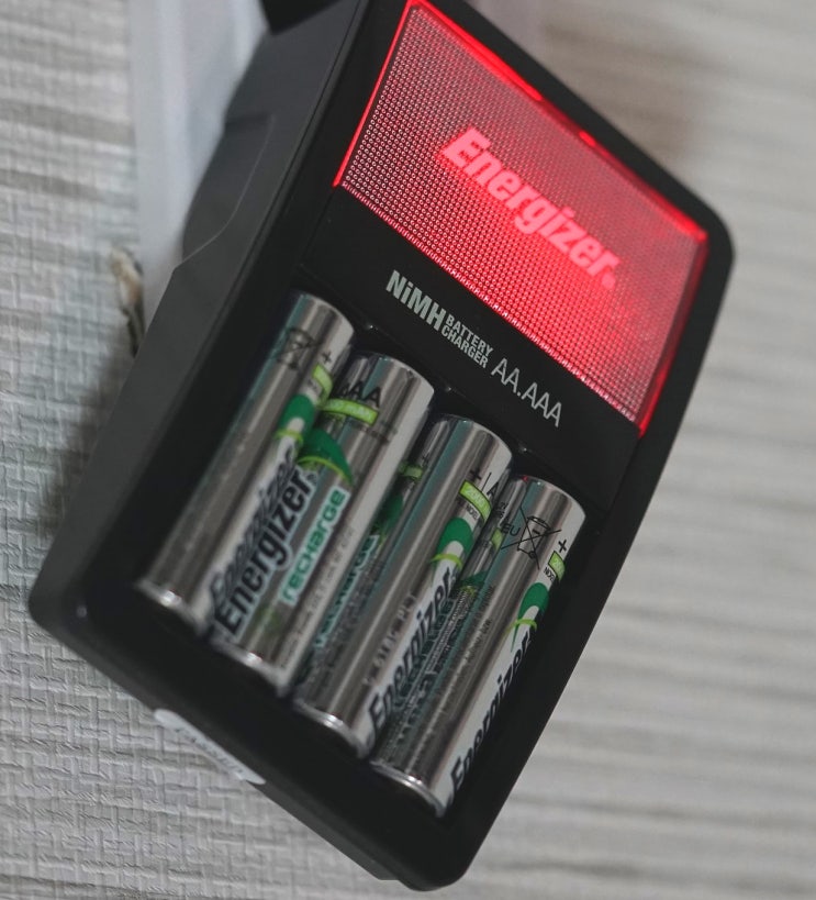  일반 급속 충전 에너자이저 충전용 건전지 AA AAA 사이즈 겸용 맥시 MAXI BATTERY CHARGER 충전기 구매후기 : 카메라 고독스 TT685 스트로보 충전용 밧데리