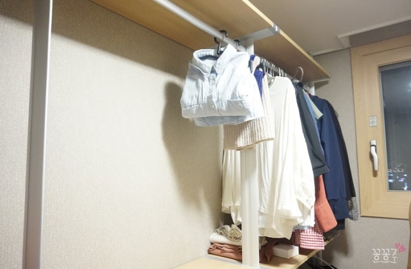 드레스룸옷걸이 깨끗하게 이잼 접이식 옷걸이