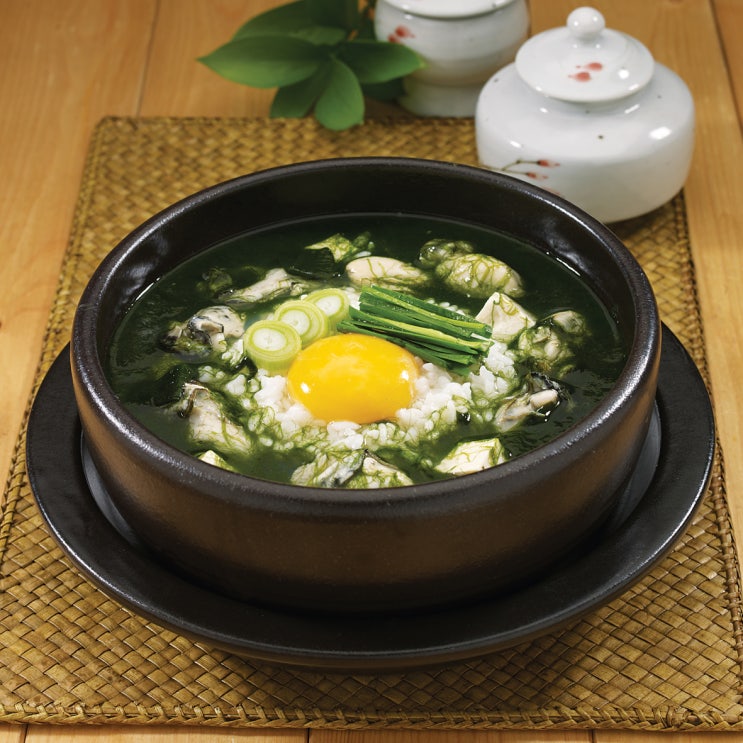 제철 매생이굴국밥은 겨울 보양식!