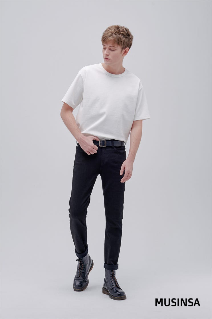  뷰매니지먼트 Dainel - 무신사 / 룩북 촬영 화보 잡지 스튜디오 외국인 모델 에이전시 매니지먼트 기획사 캐스팅 섭외 대한외국인 다니엘힉스 영국 남자