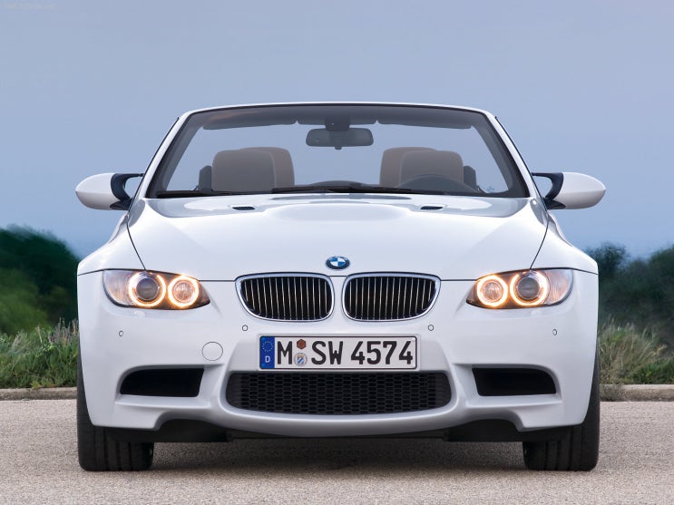 자동차 사진,BMW,2019년1월2일,배경화면 고화질,이미지,바탕화면 이미지,컴퓨터 바탕화면,달력 배경화면,슈퍼카 사진