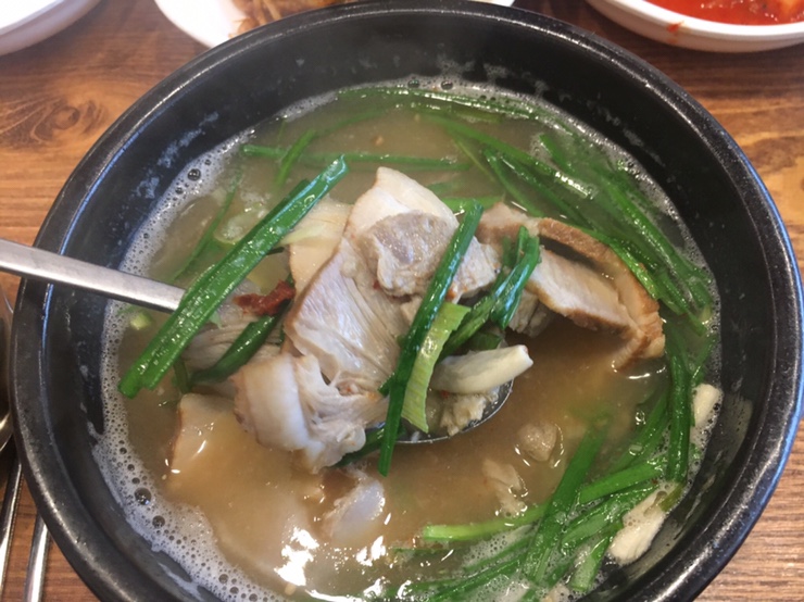  전주 객리단길 맛집, 성송돼지국밥 수유국밥 국물이 끝내줘요!