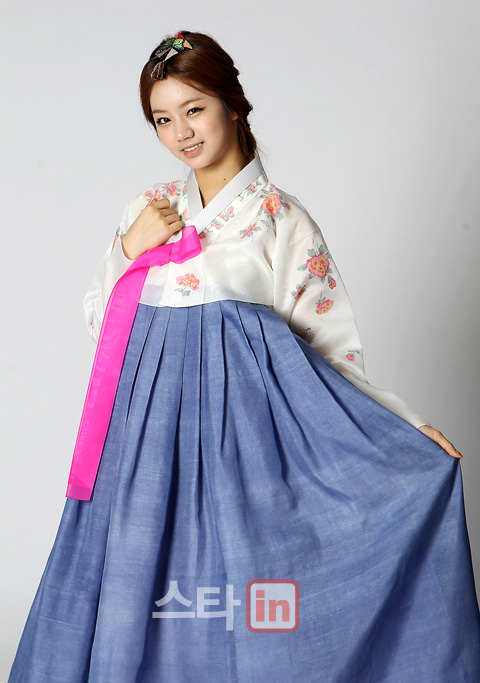 연예인 사진,50장,2019년1월4일,연애인,여자,가수,아이돌,배우,모델,피부관리,다이어트,헤어라인교정,미인 연예인 사진,50장,2019년1월4일,연애인,여자,가수,아이돌,배우,모델,피부관리,다이어트,헤어라인교정,미인