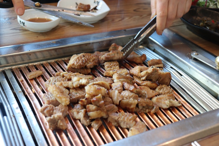  부산 연산동 돼지갈비 맛집 갈비와 김치말이 옛골토성