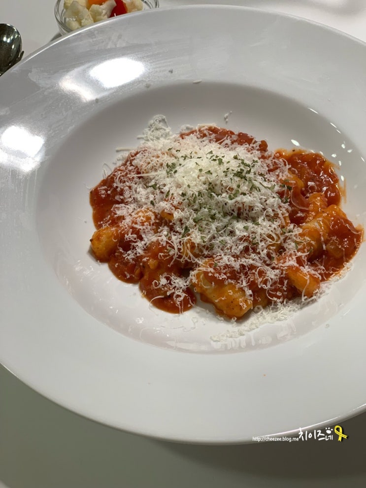  뇨끼만들기  ( gnocchi )